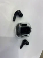 black in-earbuds